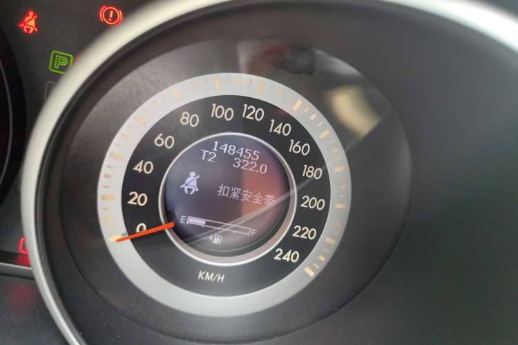 Used Bestune X80 2015 2.0L automatic comfort version Odometer Close Up