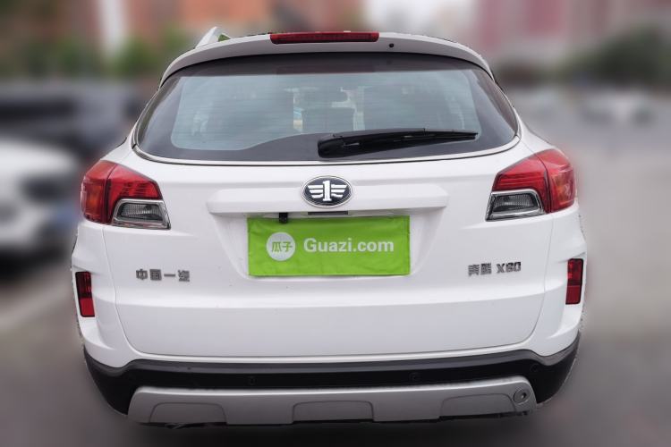 Used Bestune X80 2015 2.0L automatic comfort version Rear