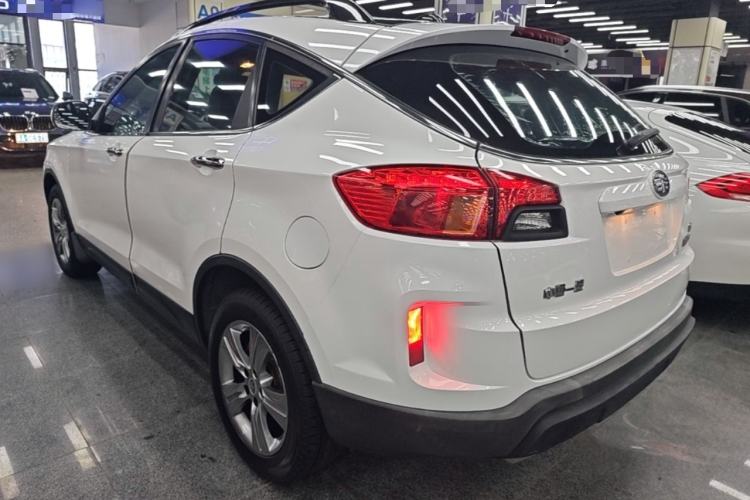 Used Bestune X80 2015 1.8T Automatic Sport Model Rear Left 45 Deg