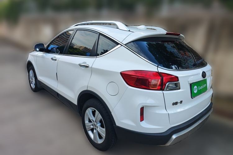 Used Bestune X80 2015 2.0L automatic luxury version Rear Left 45 Deg