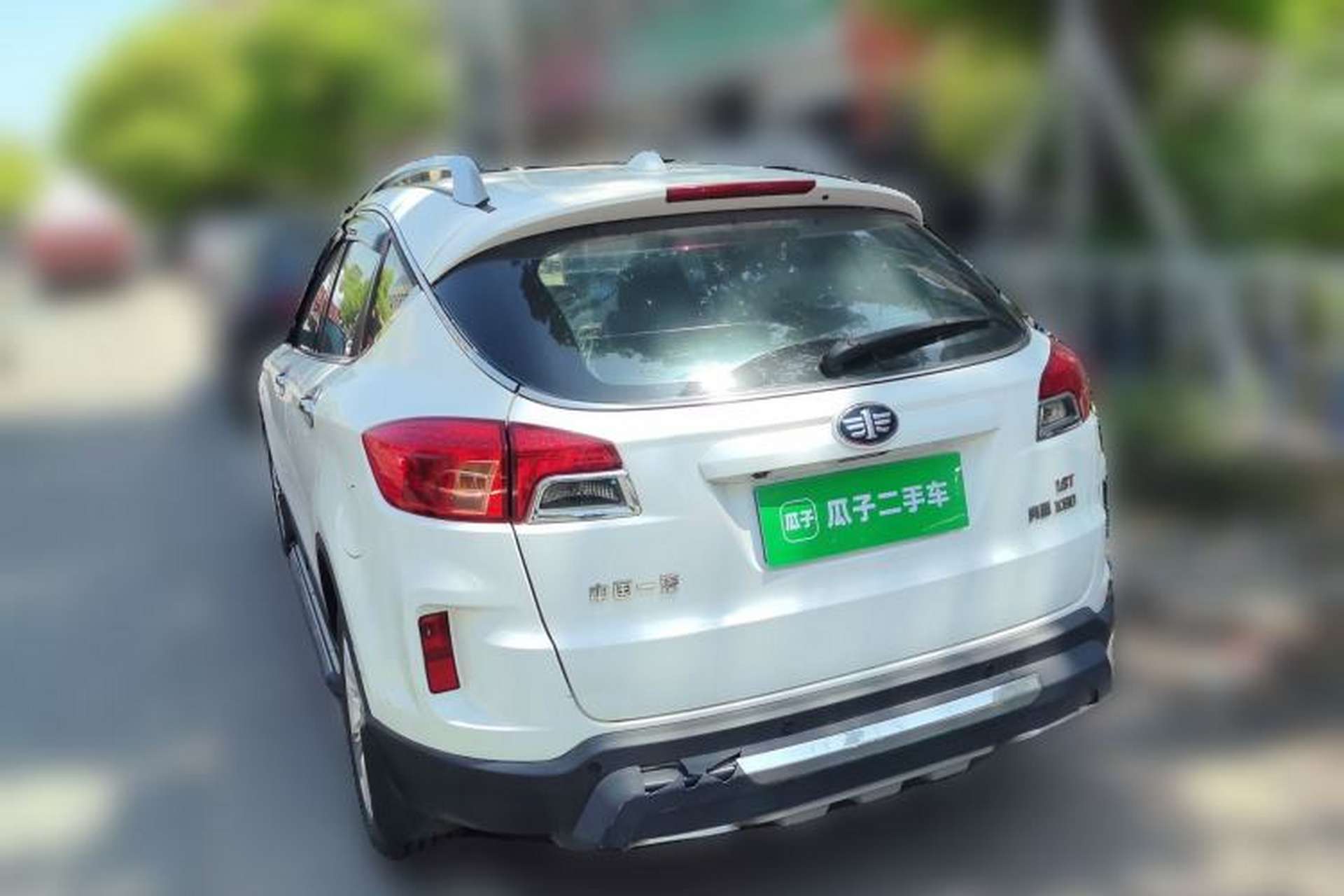 Used Bestune X80 2015 1.8T Automatic Luxury Model Rear Left 45 Deg