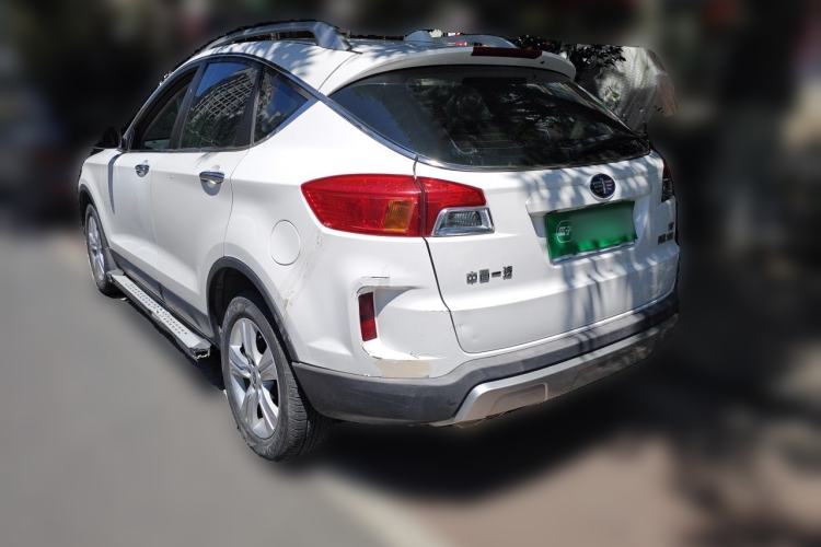 Used Bestune X80 2015 1.8T Automatic Luxury Model Rear Left 45 Deg