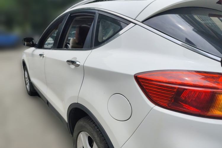 Used Bestune X80 2015 2.0L automatic comfort version Rear Left 45 Deg