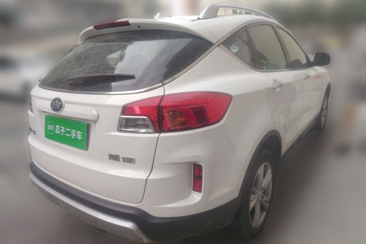 Used Bestune X80 2015 2.0L automatic luxury version Rear Right 45 Deg