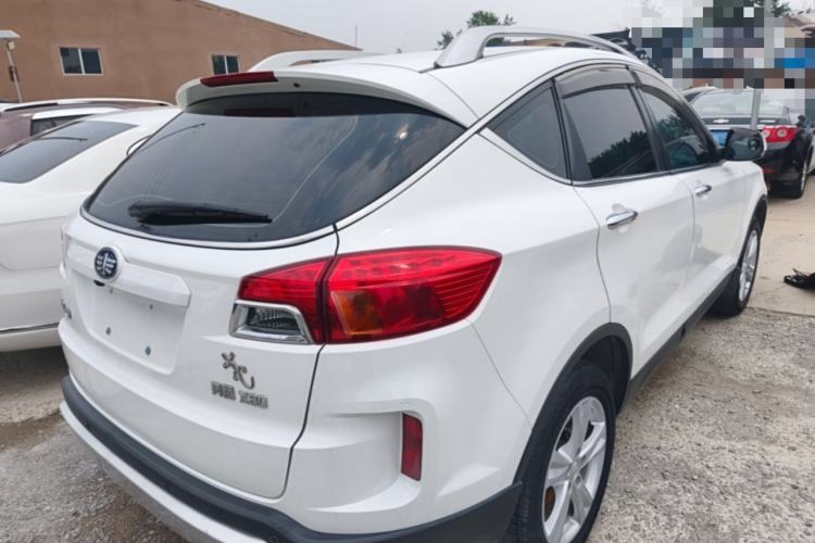 Used Bestune X80 2015 2.0L Manual Luxury Edition Rear Right 45 Deg
