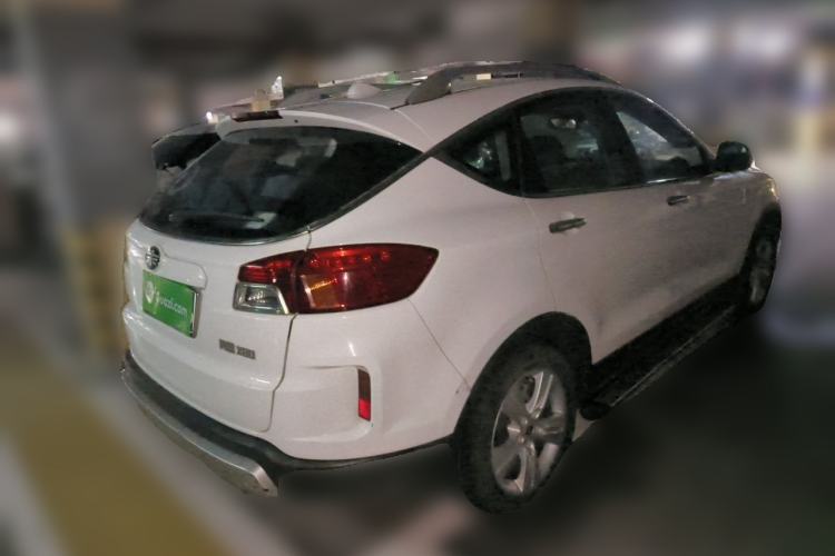 Used Bestune X80 2015 2.0L automatic luxury version Rear Right 45 Deg