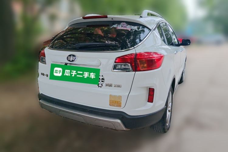 Used Bestune X80 2015 2.0L automatic comfort version Rear Right 45 Deg