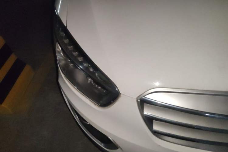 Used Bestune X80 2015 2.0L Automatic Comfort Anniversary Edition Right Front Headlight