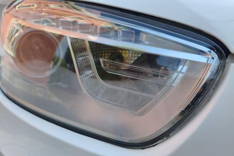 Used Bestune X80 2015 2.0L automatic comfort version Right Front Headlight
