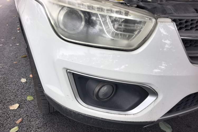 Used Bestune X80 2015 2.0L Automatic Comfort Anniversary Edition Right Front Headlight