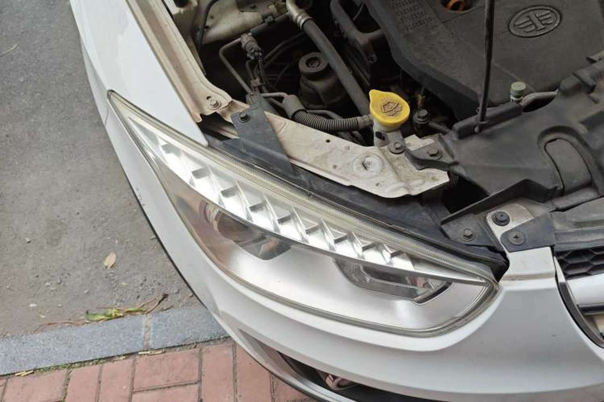 Used Bestune X80 2015 2.0L Manual Comfort 2nd Anniversary Edition Right Front Headlight