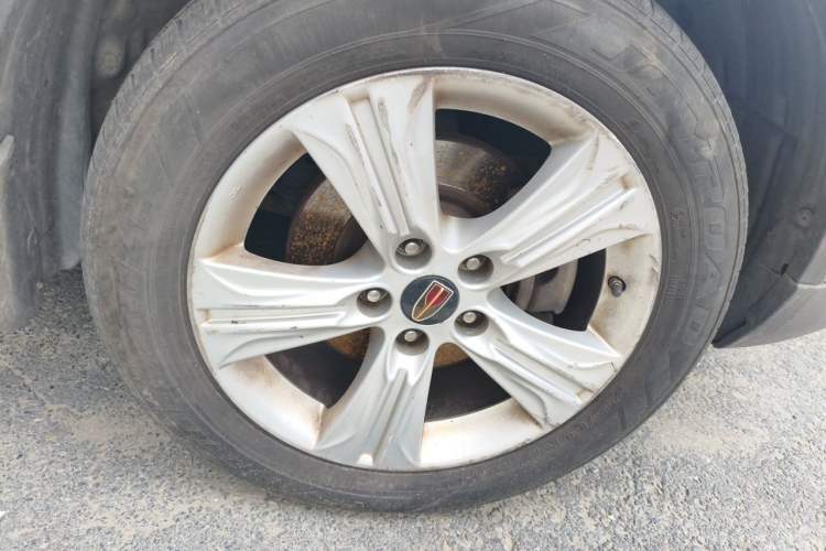 Used Bestune X80 2015 1.8T Automatic Luxury Model Right Front Wheel Hub