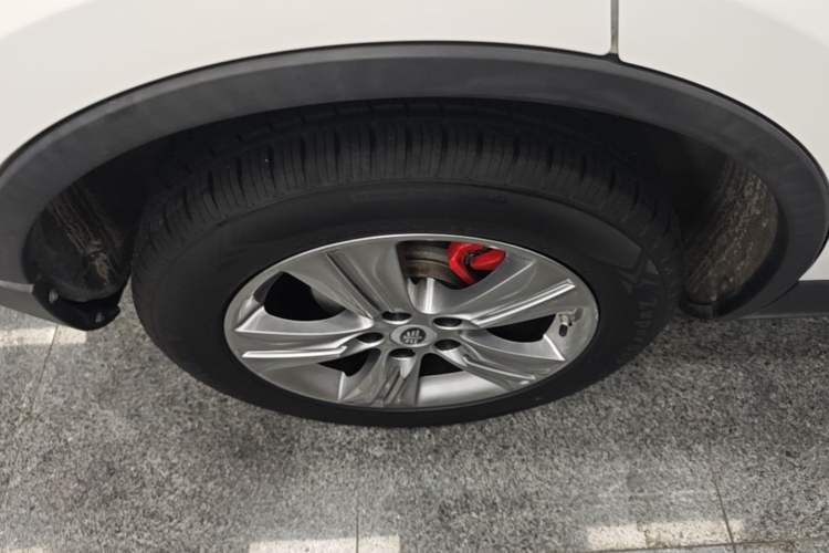 Used Bestune X80 2015 1.8T Automatic Sport Model Right Rear Wheel Hub