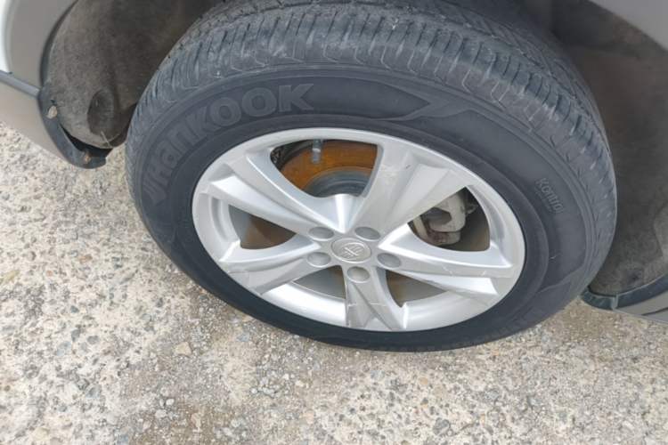 Used Bestune X80 2015 2.0L Manual Luxury Edition Right Rear Wheel Hub