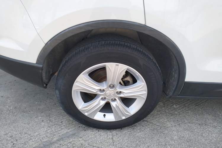 Used Bestune X80 2015 2.0L Automatic Comfort Anniversary Edition Right Rear Wheel Hub