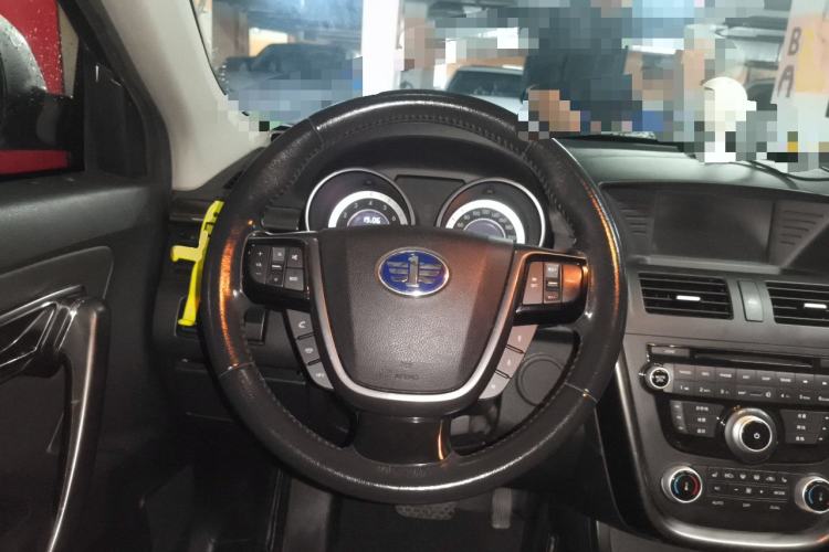 Used Bestune X80 2015 1.8T Automatic Luxury Model Steering Wheel