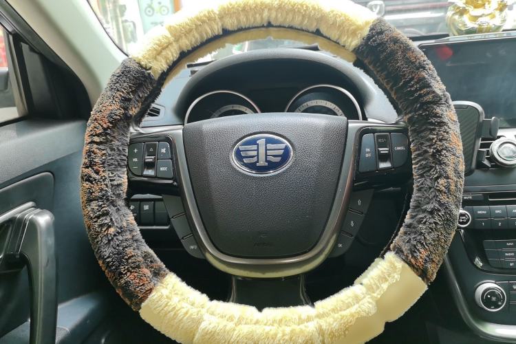 Used Bestune X80 2015 2.0L Automatic Comfort Anniversary Edition Steering Wheel