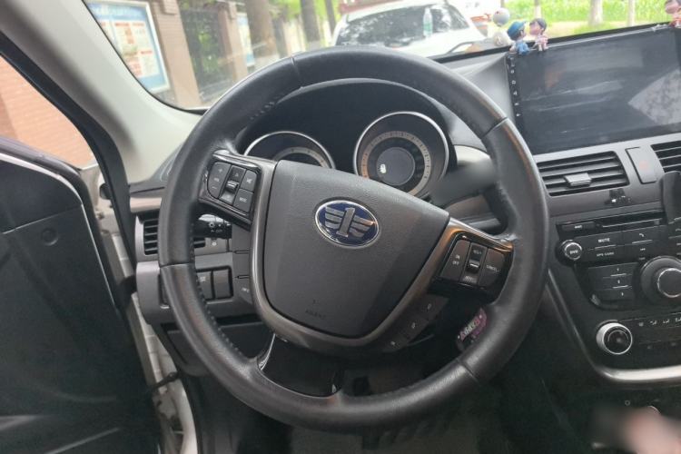 Used Bestune X80 2015 2.0L Automatic Comfort Anniversary Edition Steering Wheel