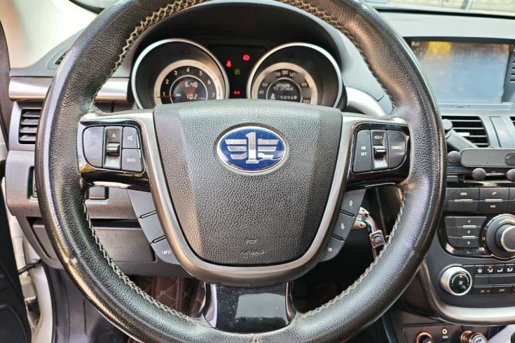 Used Bestune X80 2015 2.0L Automatic Comfort Anniversary Edition Steering Wheel
