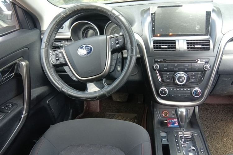 Used Bestune X80 2015 2.0L automatic comfort version Steering Wheel