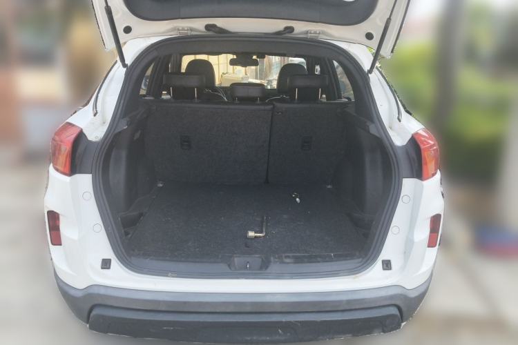 Used Bestune X80 2015 1.8T Automatic Sport Model Trunk
