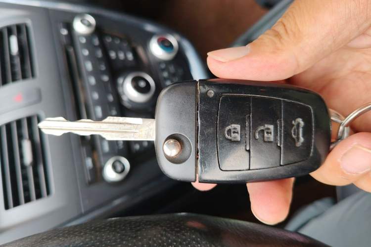 Used Bestune X80 2015 1.8T Automatic Sport Model Vehicle Key