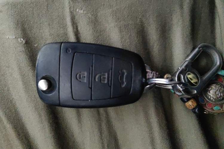 Used Bestune X80 2015 2.0L automatic comfort version Vehicle Key