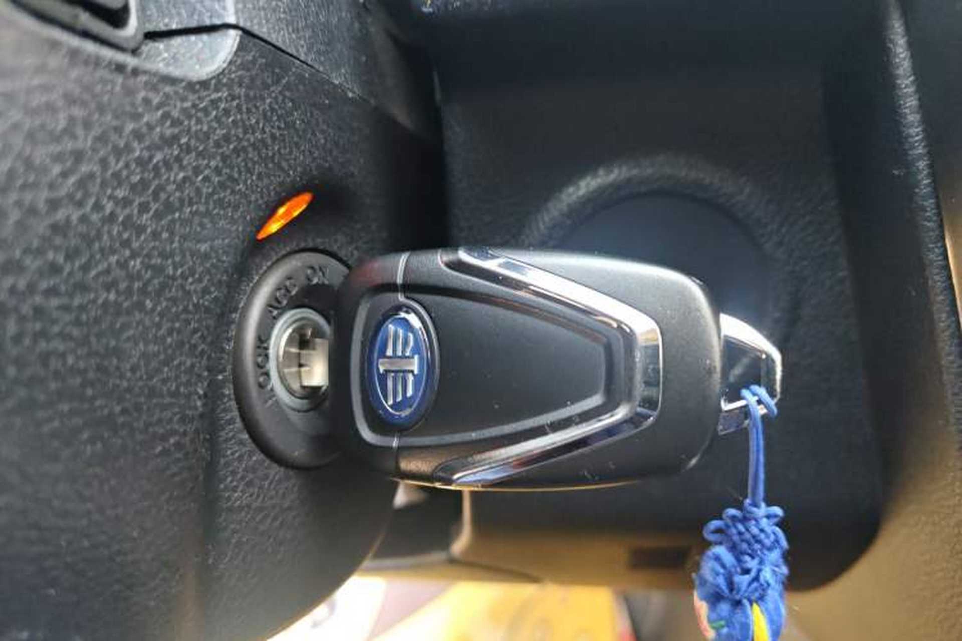Used Bestune X80 2015 2.0L Automatic Comfort Anniversary Edition Vehicle Key