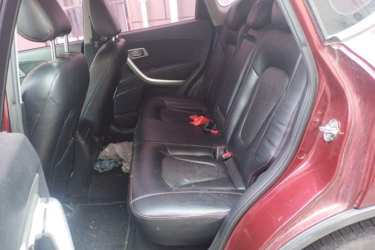 Used Bestune X80 2015 2.0L automatic comfort version Left Rear Seat