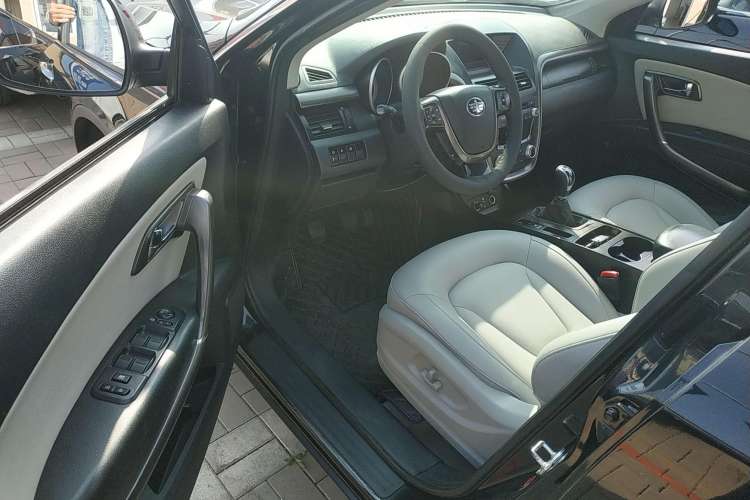 Used Bestune X80 2016 2.0L Manual Luxury Edition Driver Seat