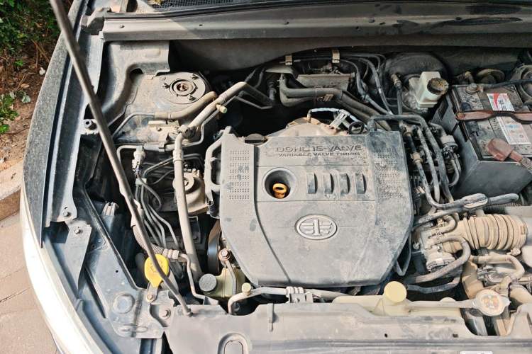 Used Bestune X80 2016 2.0L manual base trim Engine Bay Right