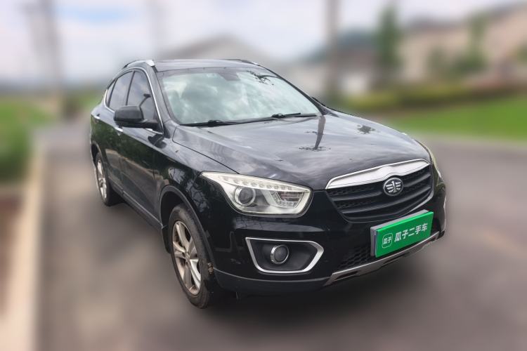 Used Bestune X80 2016 2.0L Automatic Luxury Model Front Right 45 Deg