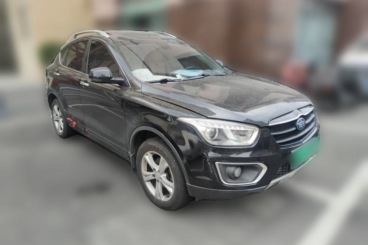 Used Bestune X80 2016 2.0L Automatic Luxury Model Front Right 45 Deg