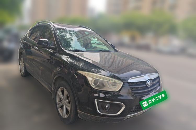 Used Bestune X80 2016 1.8T Automatic Luxury Model Front Right 45 Deg