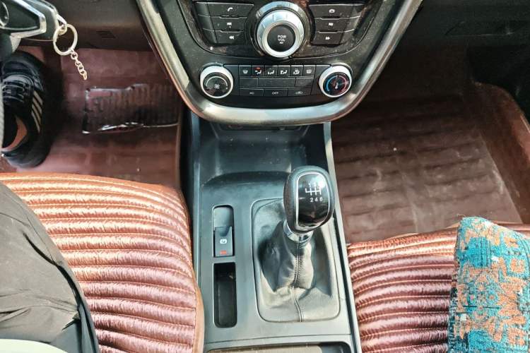 Used Bestune X80 2016 2.0L manual base trim Gear Lever