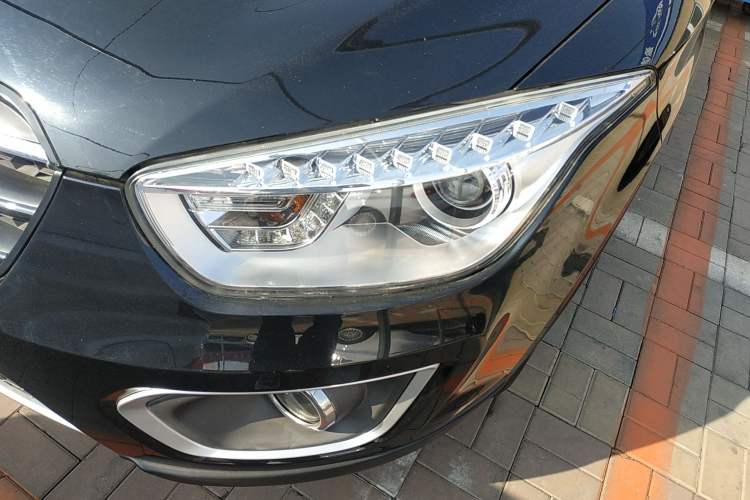 Used Bestune X80 2016 2.0L Manual Luxury Edition Left Front Headlight