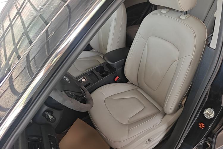 Used Bestune X80 2016 2.0L Automatic Luxury Model Left Front Seat