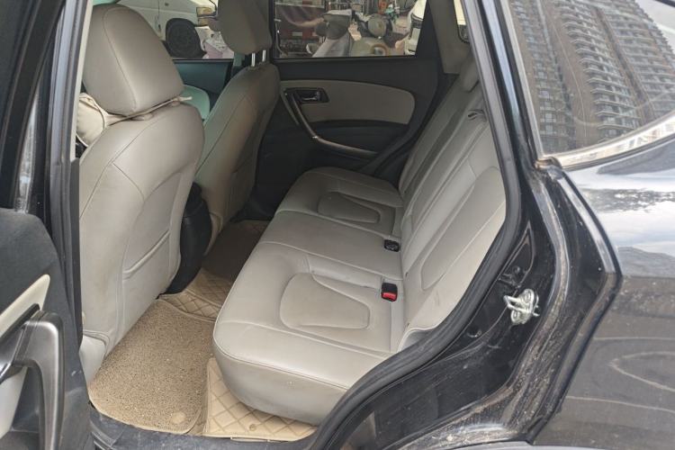 Used Bestune X80 2016 1.8T Automatic Luxury Model Left Rear Seat