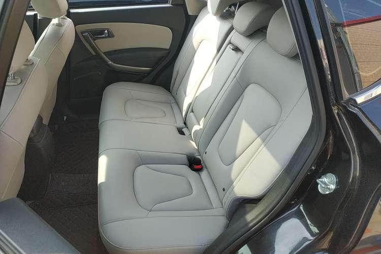 Used Bestune X80 2016 2.0L Manual Luxury Edition Left Rear Seat