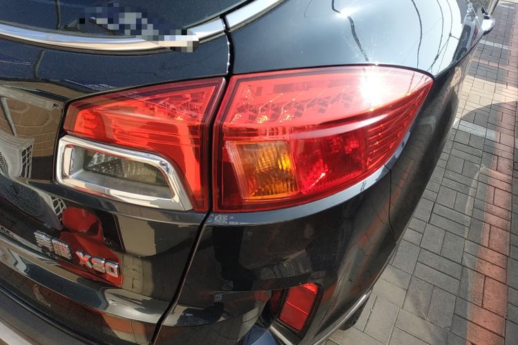 Used Bestune X80 2016 2.0L Manual Luxury Edition Right Rear Taillight