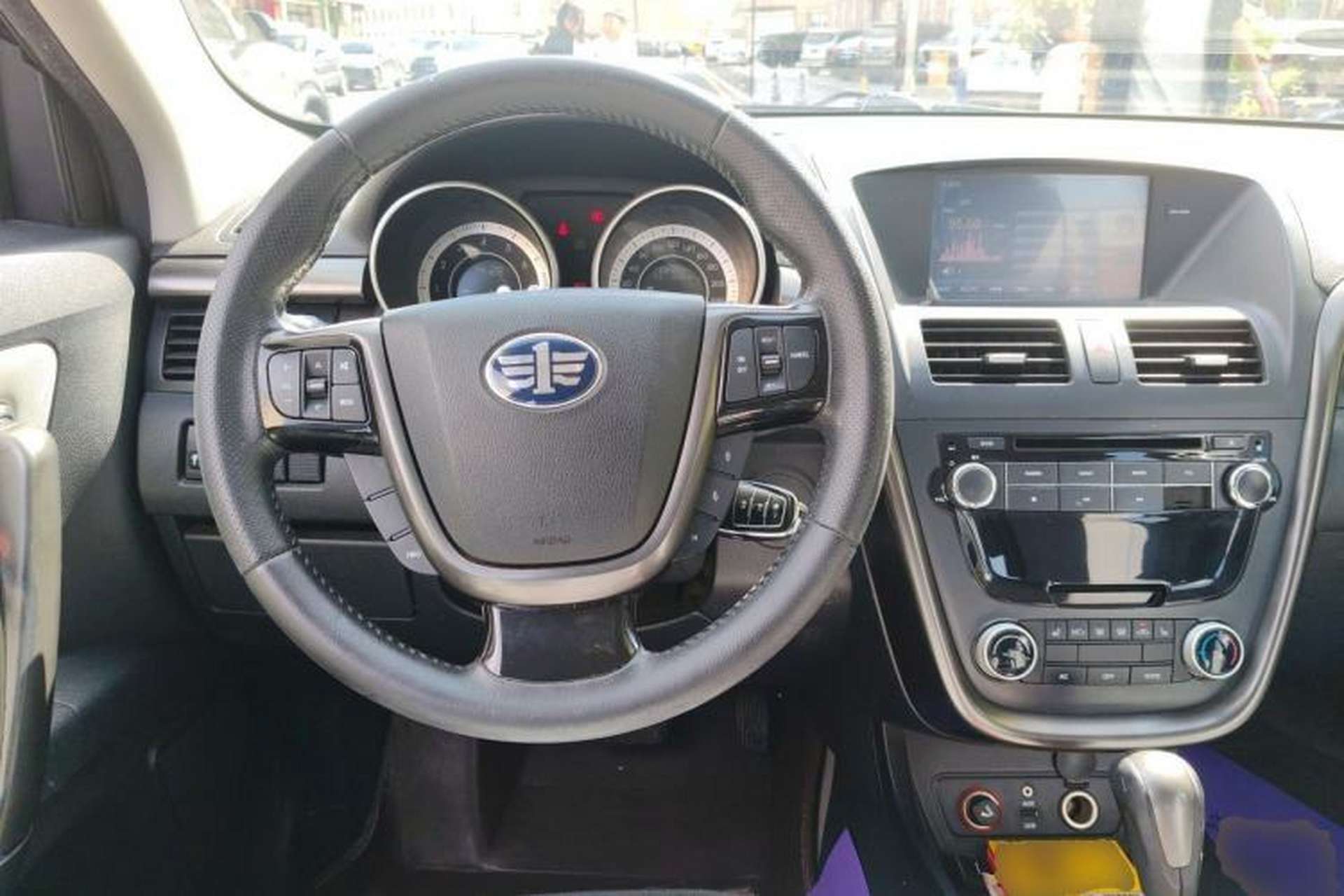 Used Bestune X80 2016 2.0L automatic Comfort trim level Steering Wheel