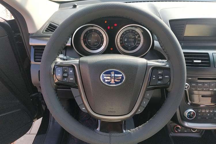Used Bestune X80 2016 2.0L Manual Luxury Edition Steering Wheel