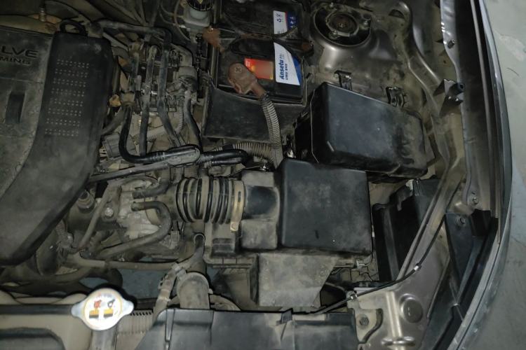 Used Bestune X80 2016 2.0L automatic Comfort trim level Engine Bay Left