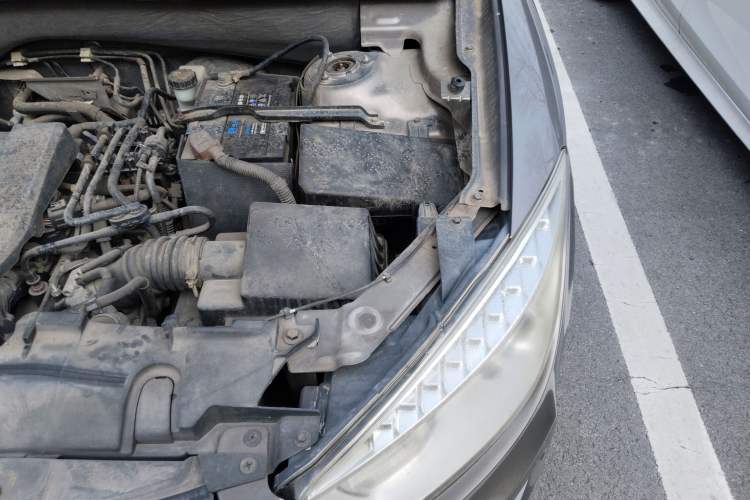 Used Bestune X80 2016 2.0L Manual Luxury Edition Engine Bay Left