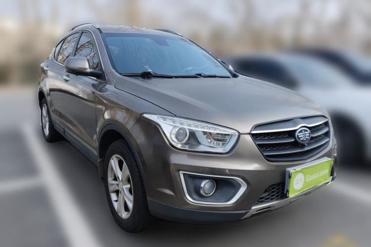 Used Bestune X80 2016 2.0L Manual Luxury Edition Front Right 45 Deg