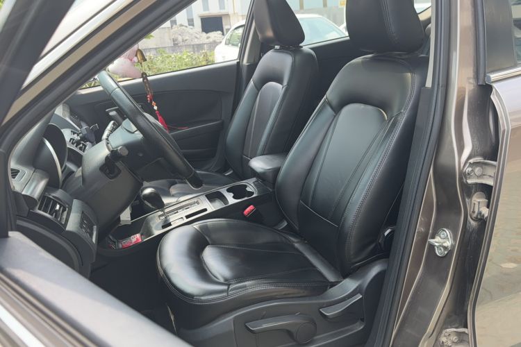 Used Bestune X80 2016 2.0L automatic Comfort trim level Left Front Seat