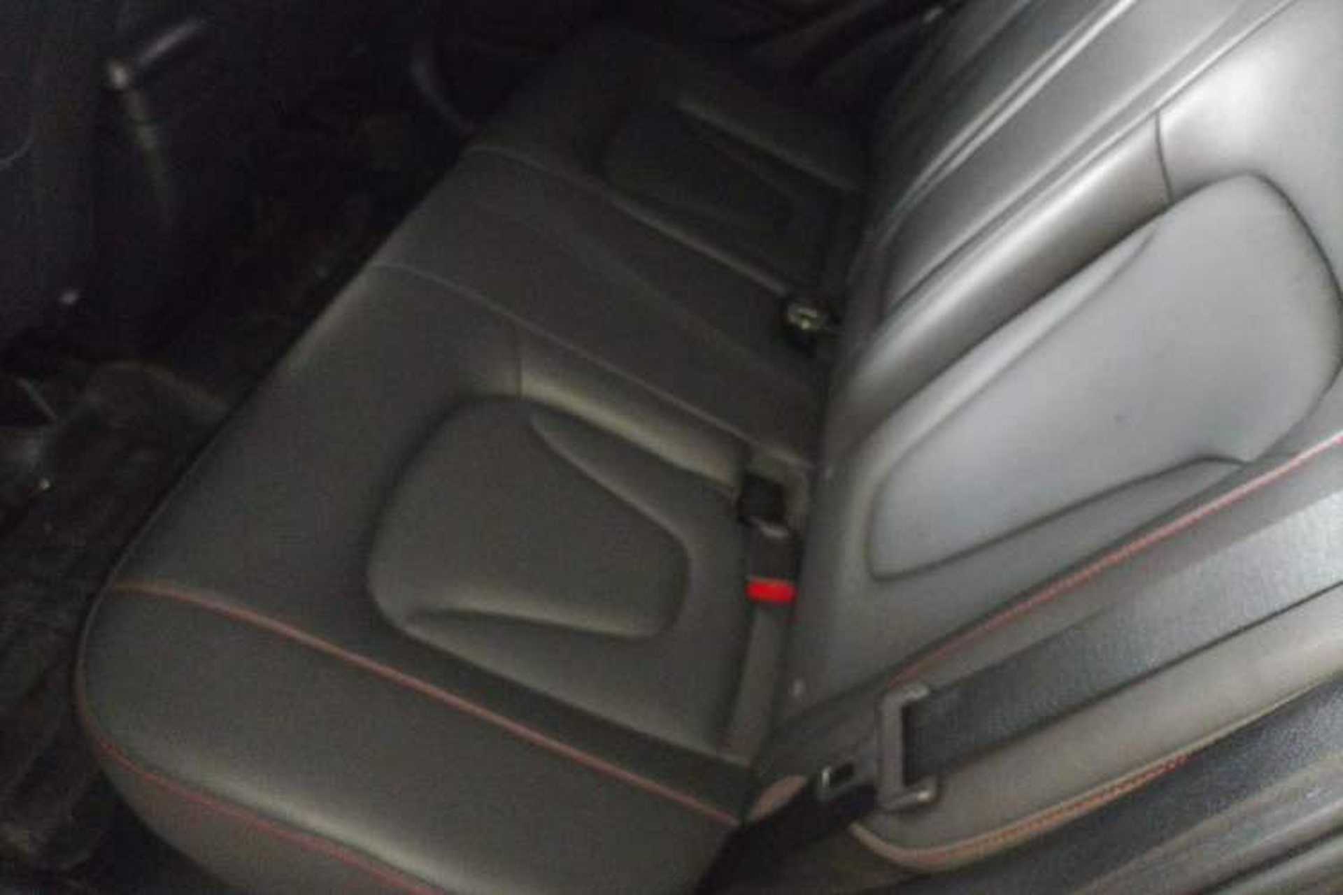 Used Bestune X80 2016 1.8T Automatic Luxury Model Left Rear Seat