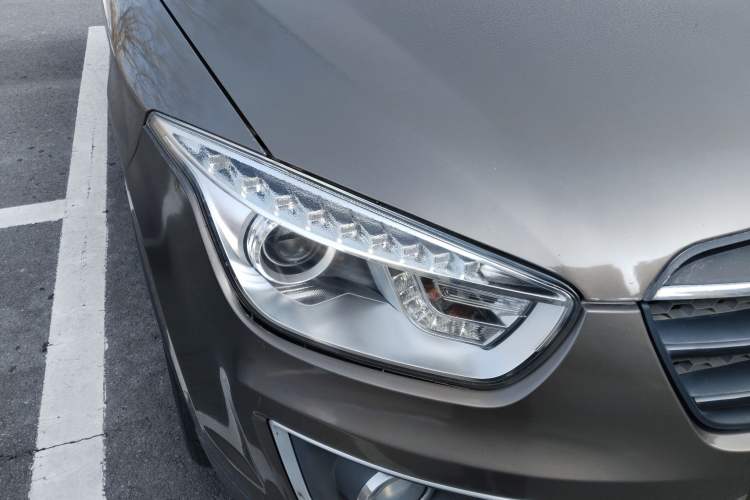 Used Bestune X80 2016 2.0L Manual Luxury Edition Right Front Headlight