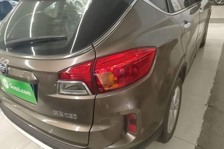 Used Bestune X80 2016 2.0L automatic Comfort trim level Right Rear Taillight