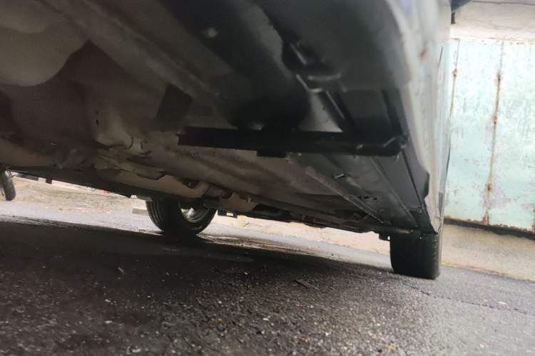 Used Bestune X80 2016 2.0L automatic Comfort trim level Chassis Rear Right